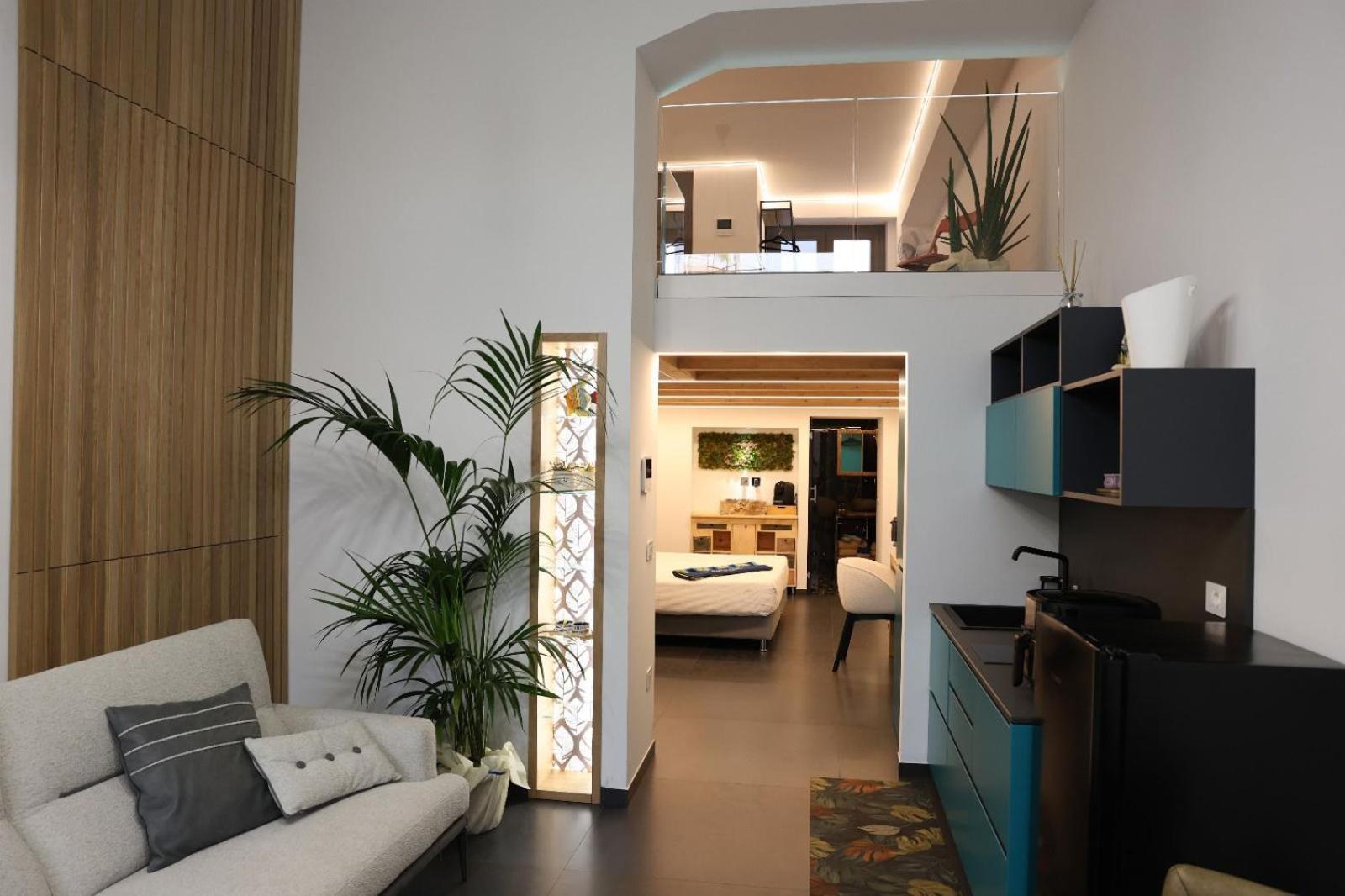 J Luxury Home โตรเปอา ภายนอก รูปภาพ